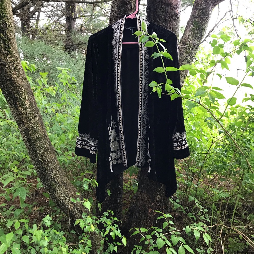 Andree by Unit Black Velvet Cardigan